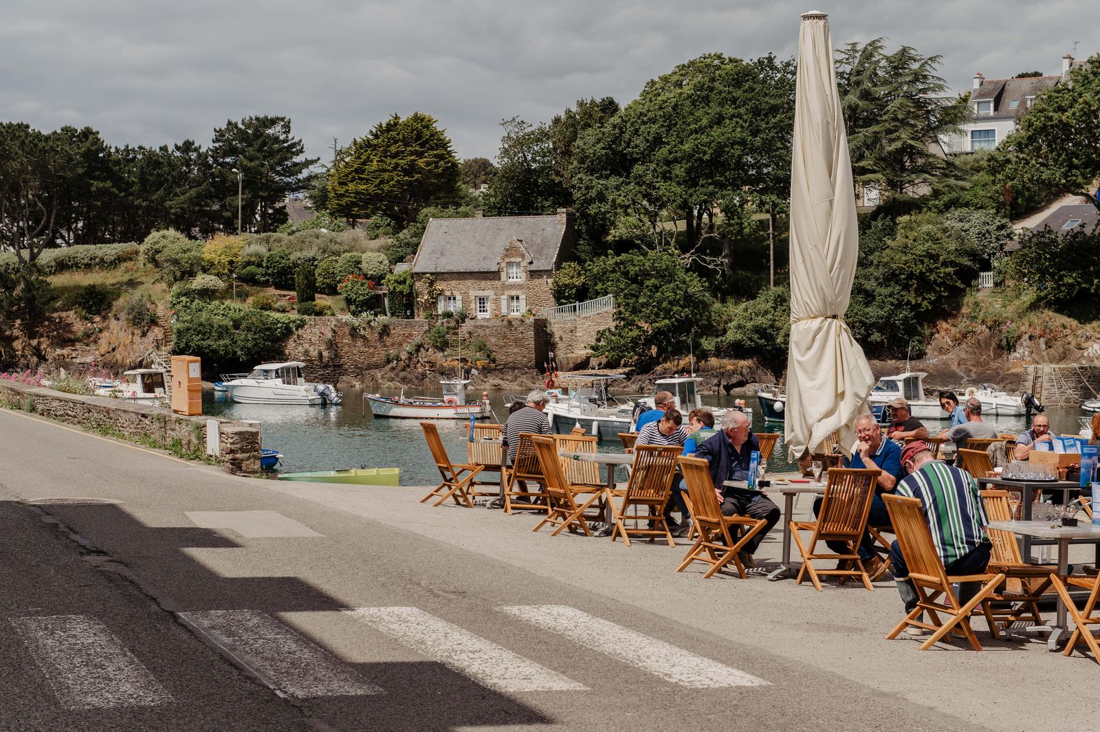 Café terraces by Doëlan harbour